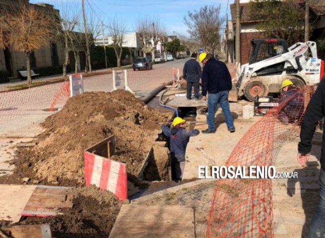 Provincia inició la obra de recambio de redes de agua potable en Rosales