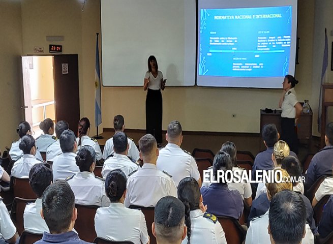 Puerto Belgrano: La Oficina de Género brindó una charla de sensibilización