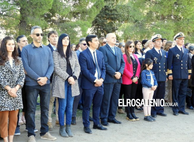 Uset encabezó un emotivo acto por el 41° aniversario del hundimiento del Crucero Belgrano