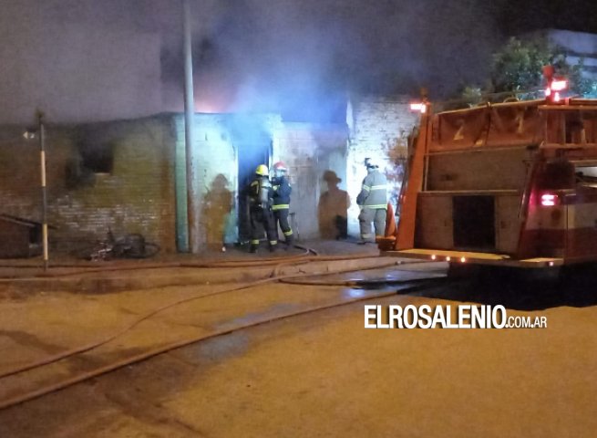 Compañeros de uno de los jóvenes afectados por el incendio iniciaron una campaña