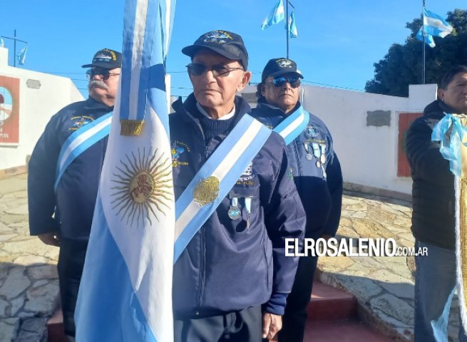 El abanderado de los Veteranos de Guerra de Malvinas, símbolo de simpleza