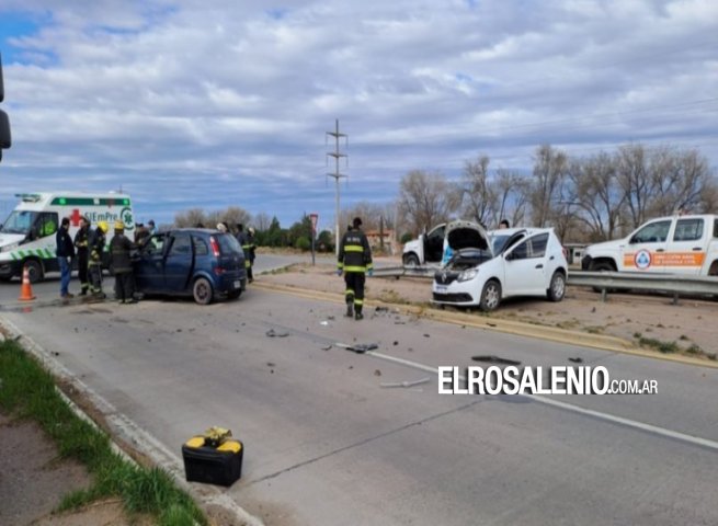 Fuerte colisión en la rotonda de Grünbein