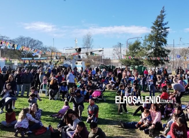 Multitudinarios festejos por el Día del Niño