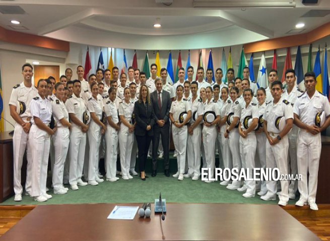 La Armada Argentina homenajeó al General San Martín en Costa Rica