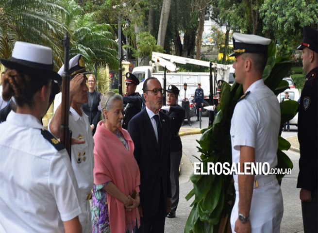 La Armada Argentina homenajeó al General San Martín en Costa Rica