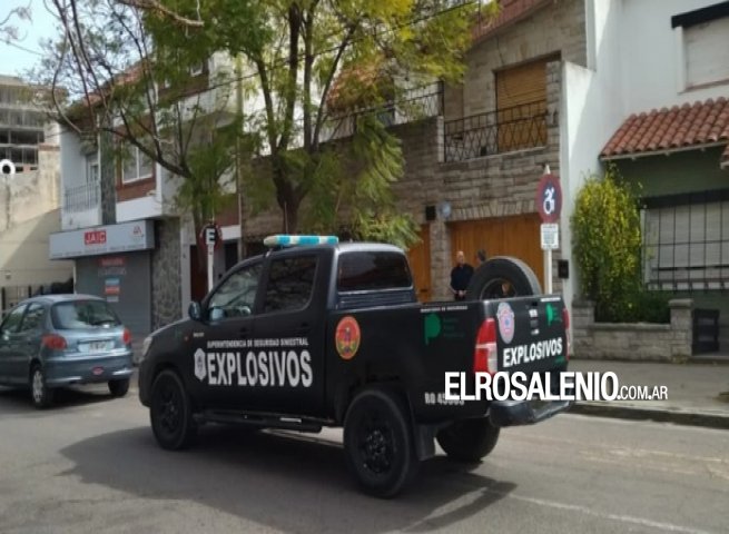 Detonaron un paquete sospechoso colocado en una vivienda céntrica 