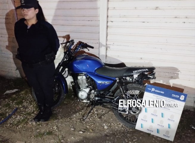 Circulaban en la ruta con una moto robada