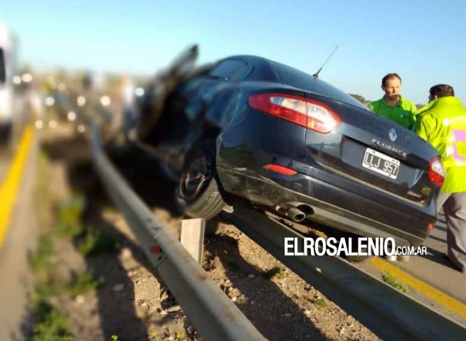 Un hombre fue hospitalizado tras un múltiple choque en la autopista