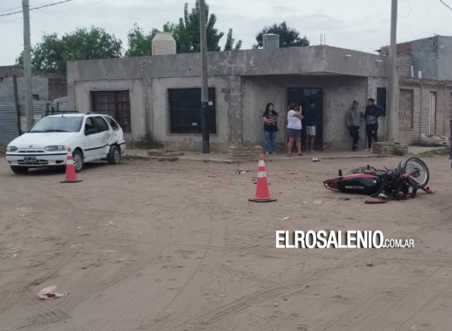 Un joven se encuentra en Terapia Intensiva tras un choque con su moto