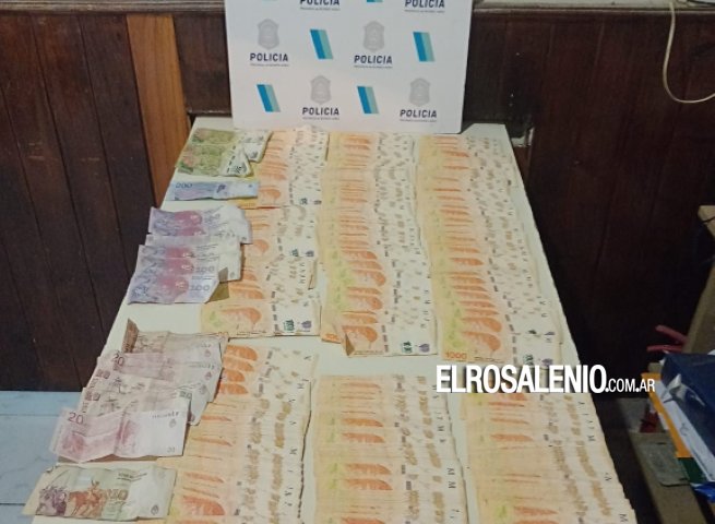 Detuvieron a dos menores que le robaron a una mujer medio millón de pesos