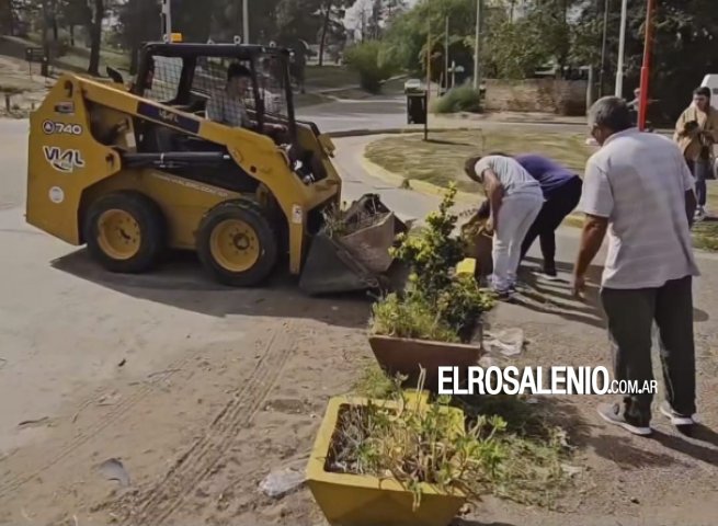 El municipio retiró las macetas del boulevard Avellaneda 