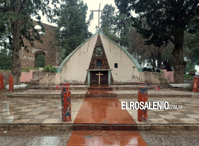 ¿Cómo está la ermita de San Cayetano y cuál es su situación?