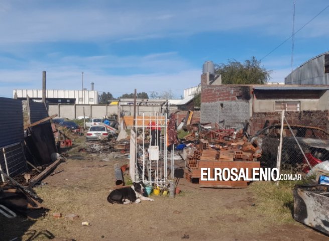 “Salimos 20 minutos y cuando volvimos la casa estaba en llamas, perdimos todo”