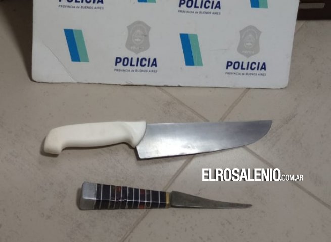 Dañaron el frente de una casa, descartaron armas blancas y quedaron aprehendidos