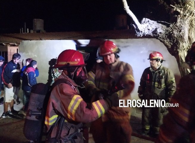 Un desperfecto eléctrico generó salida de bomberos y personal de la CEPA