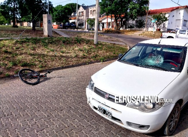 Accidente en el Parque San Martín: una ciclista fue derivada al hospital