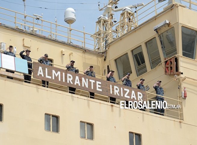 El Irízar zarpó rumbo a la Campaña Antártica de verano 