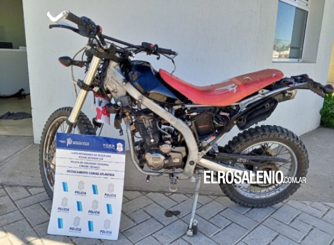 Hallazgo de moto robada en un descampado