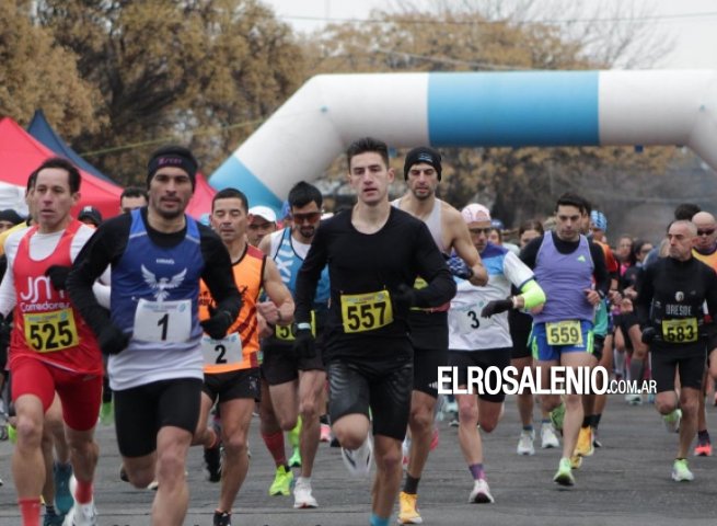 Cerca de 250 atletas participaron de la media maratón por el cumpleaños de la ciudad