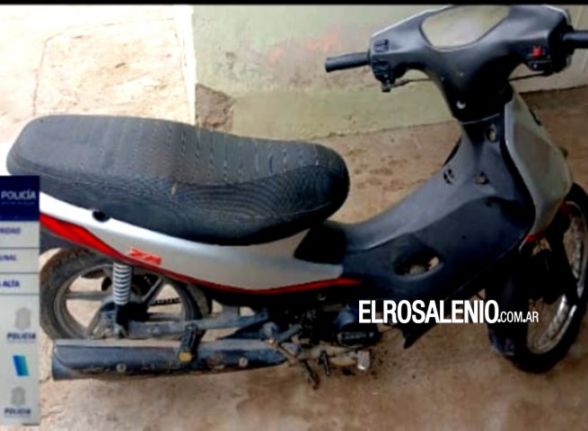 Denunciaron otro robo de moto: apareció horas después en un descampado