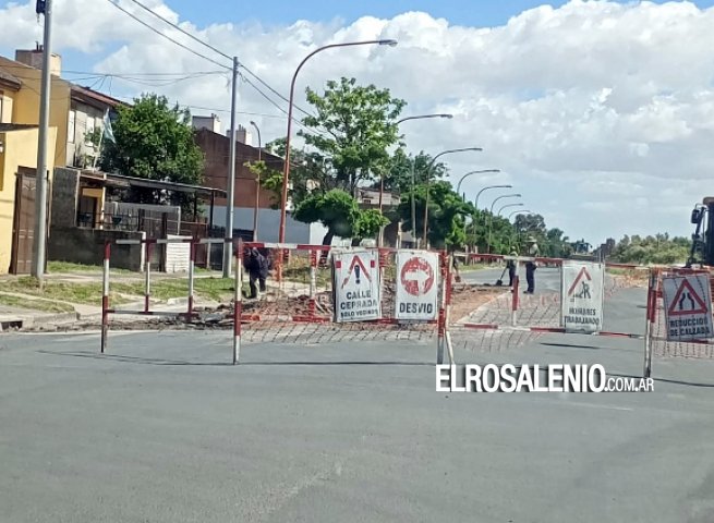 Reparan un tramo del nuevo pavimento en Paso y Puerto Madryn 