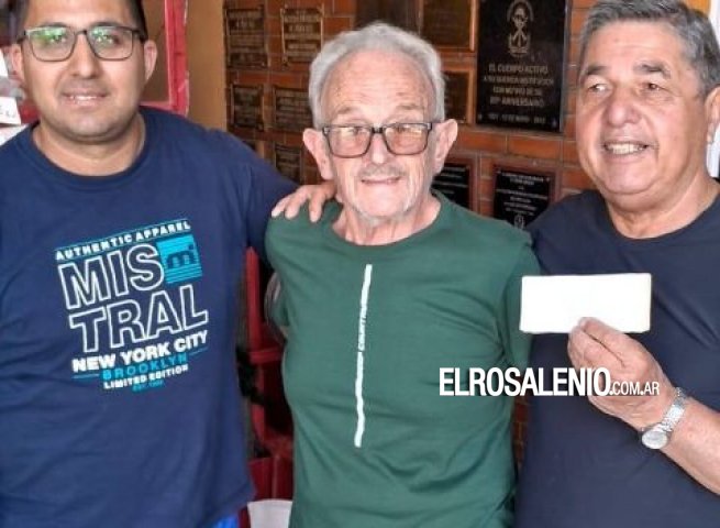 Festejó sus 80 años con una consigna particular: los regalos debían ser donaciones para Bomberos