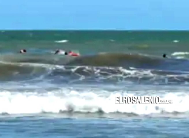 Pehuen Co: guardavidas asistieron a bañistas que no podían salir del mar