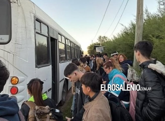 Otra vez un colectivo de El Villarino dejó varado a todos los pasajeros