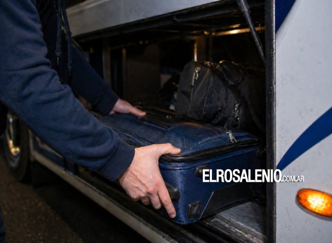 Un joven ladrón cayó por robar valijas de un colectivo de larga distancia