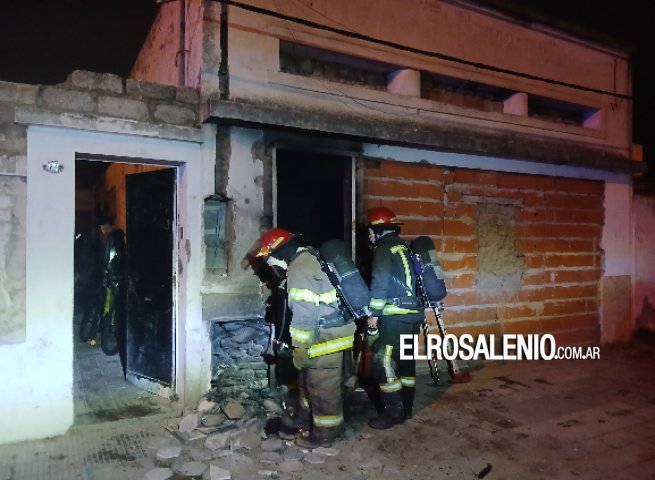Hospitalizaron a un hombre luego de un incendio