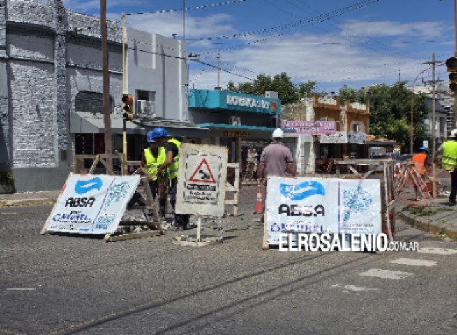 Eximieron de tasas a los comercios de calle Irigoyen al 600, afectados por obra de cloacas