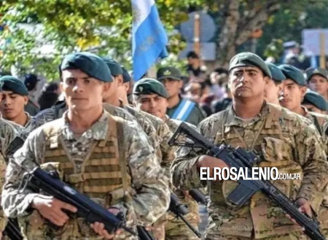 El Gobierno otorgará un plus de hasta 25% a militares con títulos universitarios y de posgrado