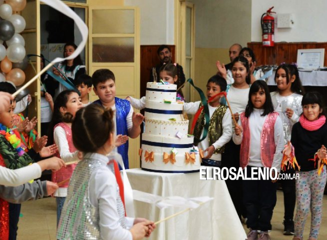 La Escuela Primaria Nº 17 de la Base Naval Puerto Belgrano cumplió 125 años