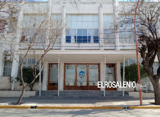  La oposición en pleno pide al intendente “explique la creación de nuevos cargos” 