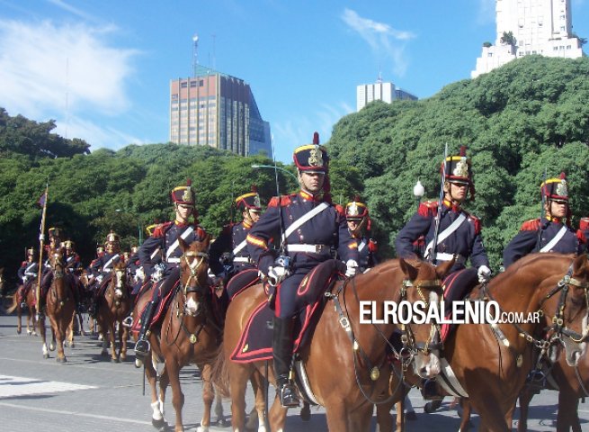 Granaderos a Caballo llegan a Bahía Blanca: el cronograma de actividades por San Martín
