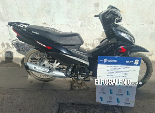 Aprehendieron a un hombre que circulaba con una moto robada