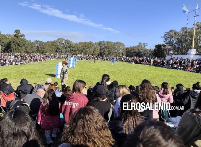 Multitudinario festejo por el Día del Niño en el Parque Centenario de la BNPB