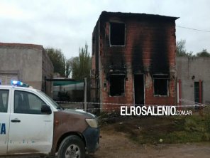 Bahía Blanca: Trágico incendio en vivienda dejó tres víctimas