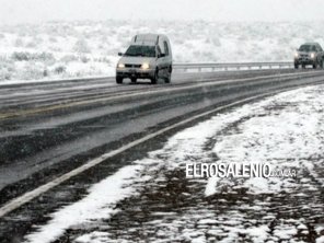 Alerta por fuertes nevadas en cuatro provincias del país