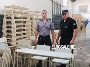Presidiarios restauraron mesas y sillas para las escuelas 