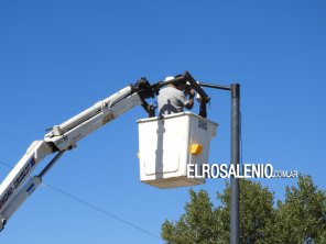 Se colocaron nuevas luminarias en Villa Arias