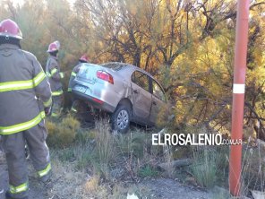 Se despistó un auto en la ruta 229