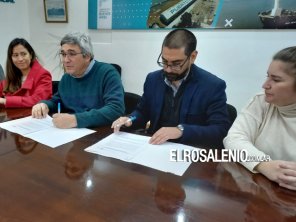 El Ministro de Desarrollo Agrario firmó un convenio en el Puerto