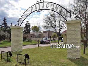 Tres perros atacaron a una familia que caminaba por el barrio Patagonia