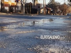 Peligrosa presencia de escarcha, se ruega precaución al circular.