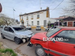 Piden que se retiren los vehículos secuestrados del frente de la comisaría