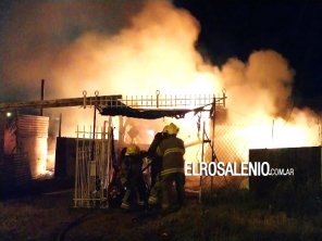 Un incendio de vivienda generó pérdidas totales