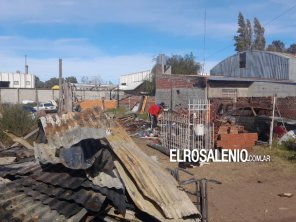 “Salimos 20 minutos y cuando volvimos la casa estaba en llamas, perdimos todo”