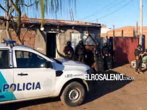 Buscaban una cuchilla por causa de amenaza y encontraron elementos robados y un arma