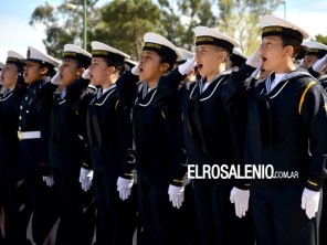 Se realizó la entrega de uniformes a los Aspirantes de la ESSA